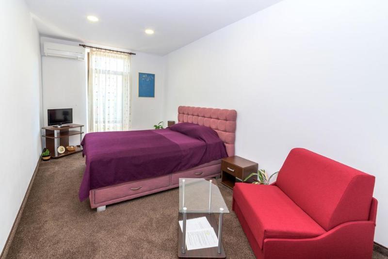 Hotel Stambolov image