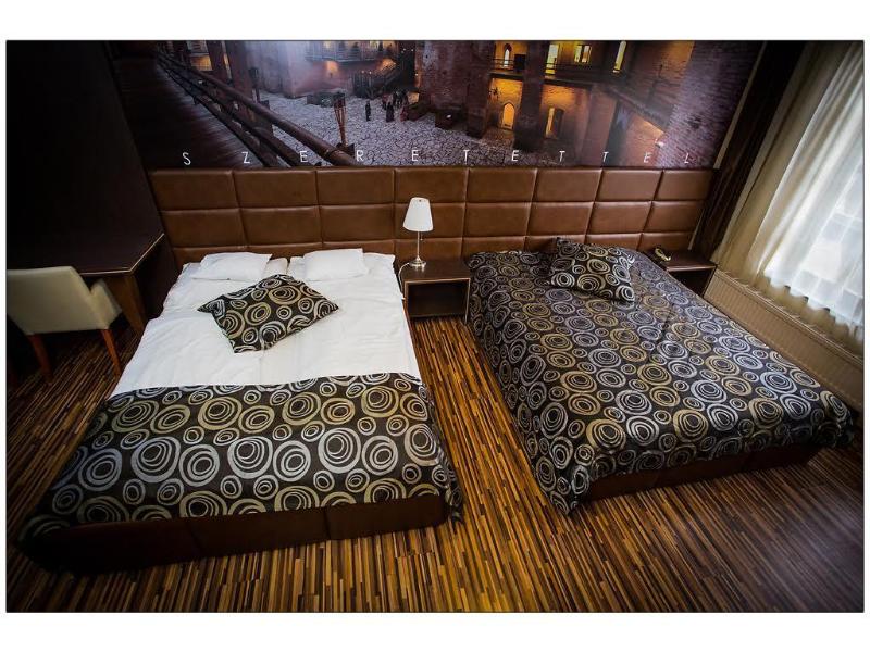 Hotel Corvin image
