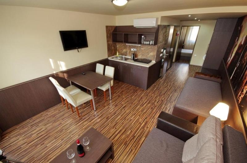 Hotel Corvin image