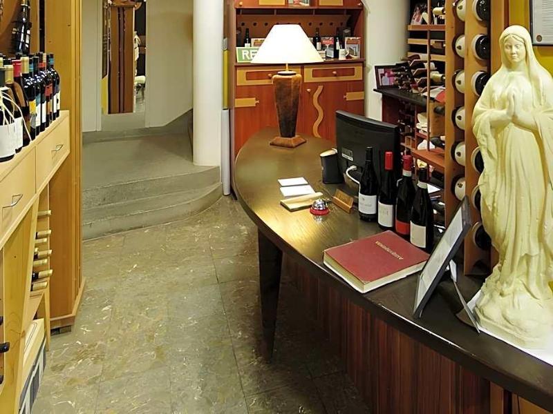 Hotel Corvin image