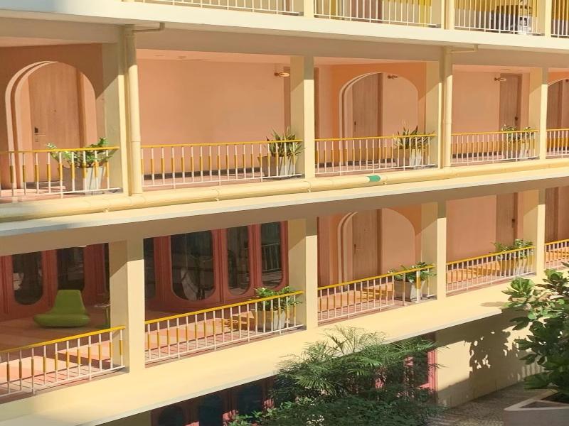 Miami Hotel Sukhumvit Bangkok image