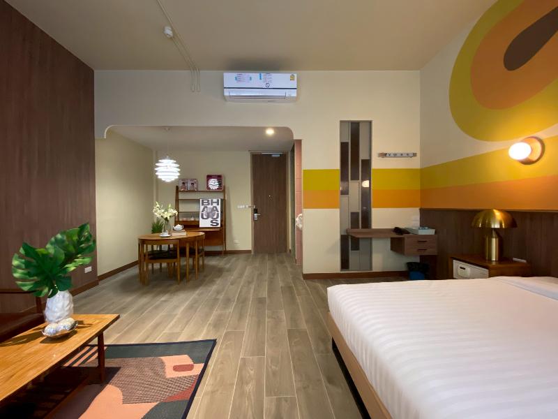 Miami Hotel Sukhumvit Bangkok image