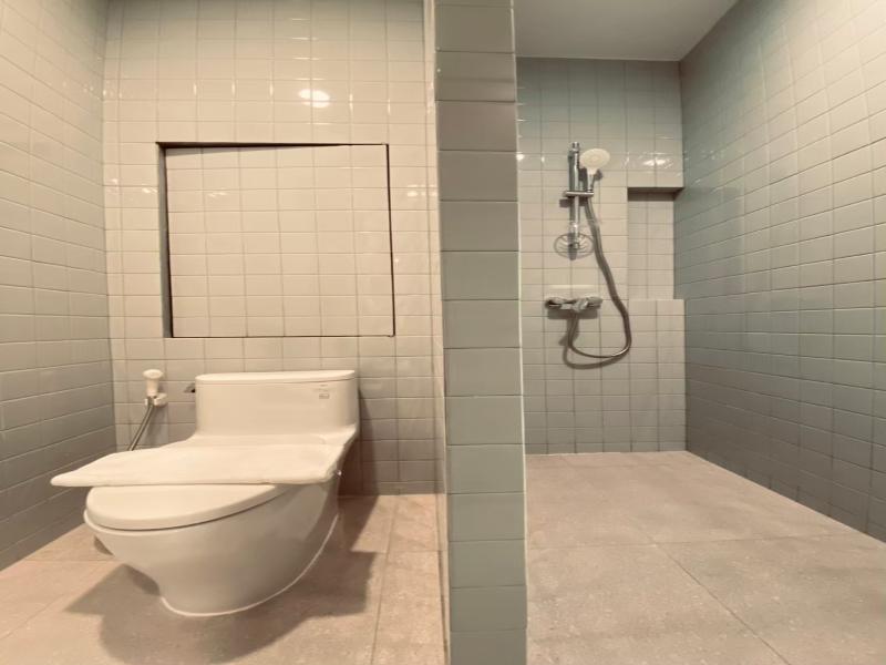 Miami Hotel Sukhumvit Bangkok image