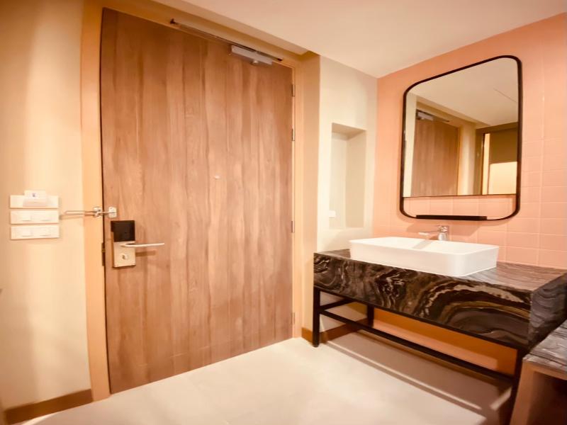 Miami Hotel Sukhumvit Bangkok image