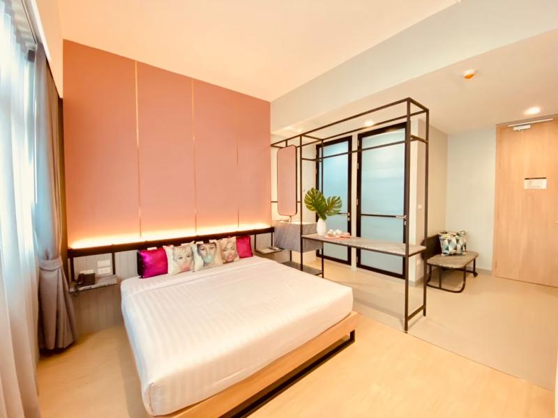 Miami Hotel Sukhumvit Bangkok image
