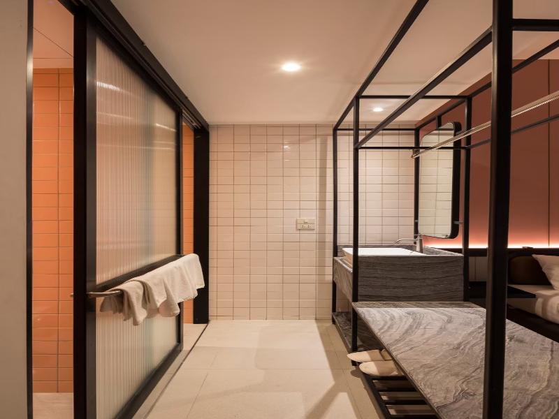 Miami Hotel Sukhumvit Bangkok image