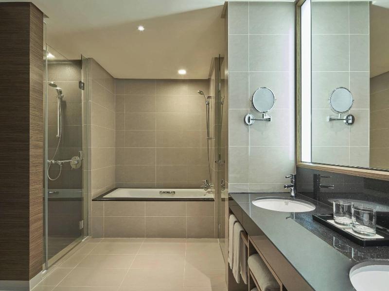 Renaissance Johor Bahru Hotel image