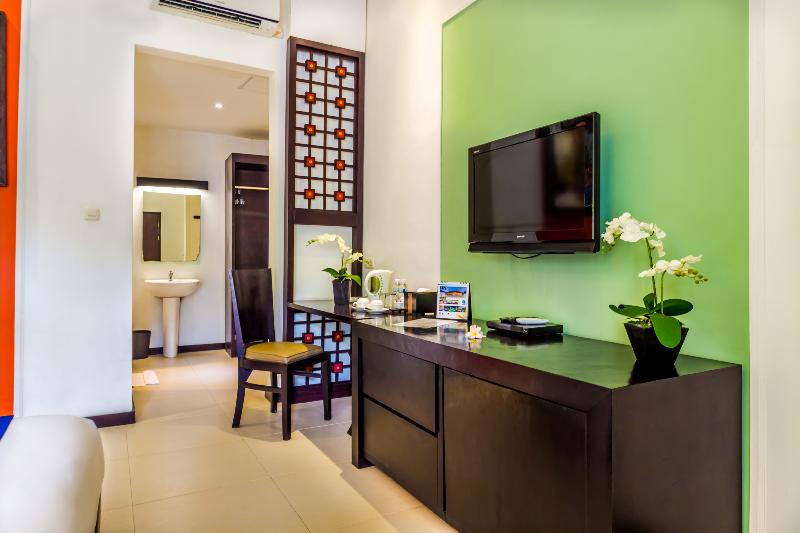 Ozz Hotel Kuta image