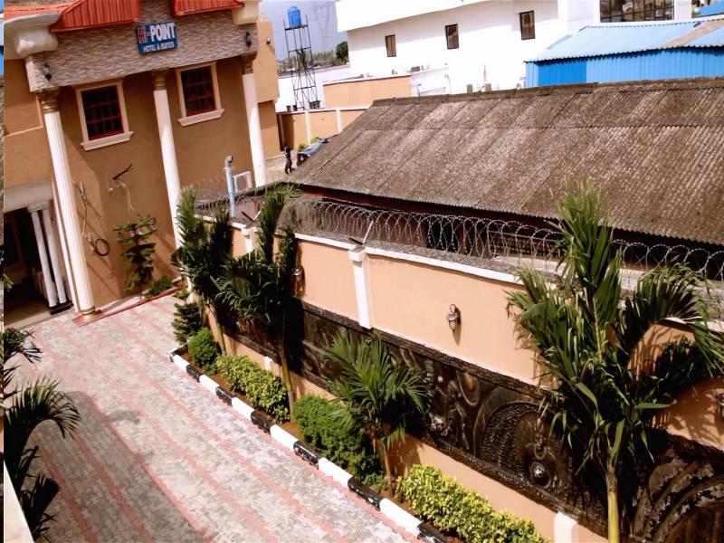 HIPOINT HOTEL AND SUITES