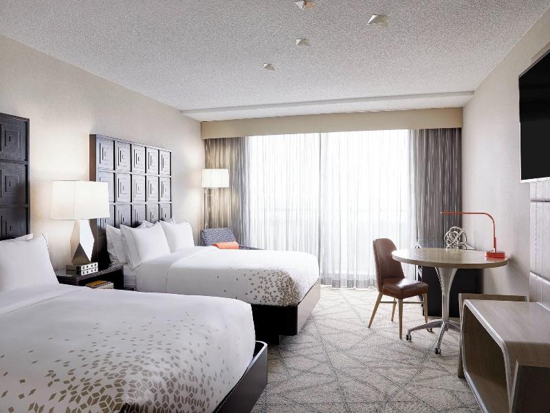 Room, 2 Queen Beds, Balcony (Balcony)