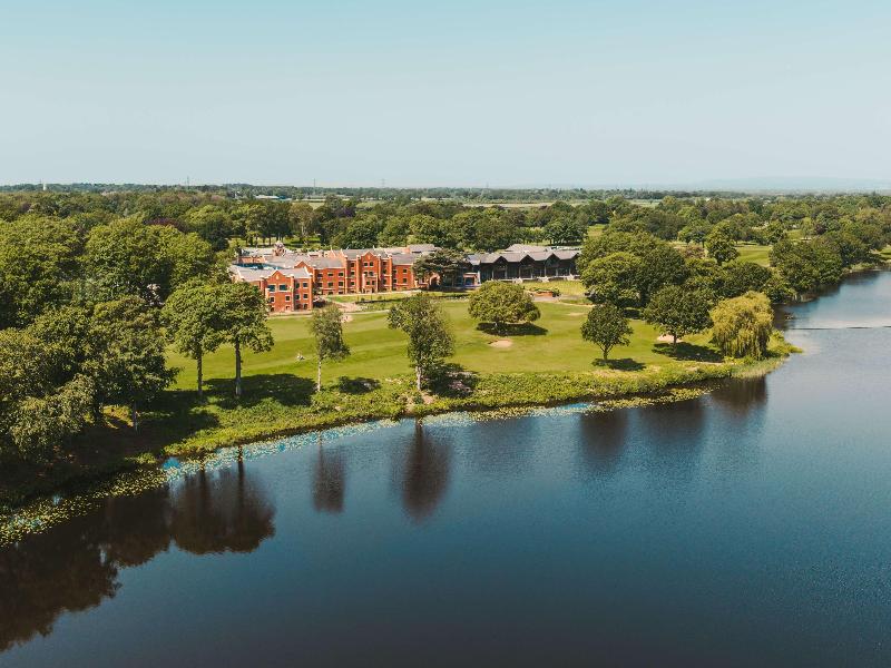 Fairmont Cheshire The Mere image