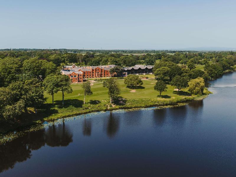 Fairmont Cheshire The Mere image