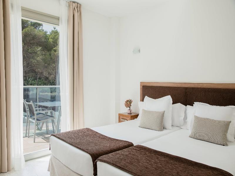 Portodrach Aparthotel & Suites image