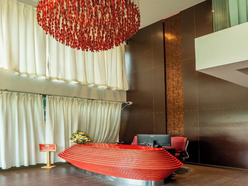 Fahrenheit Hotel image