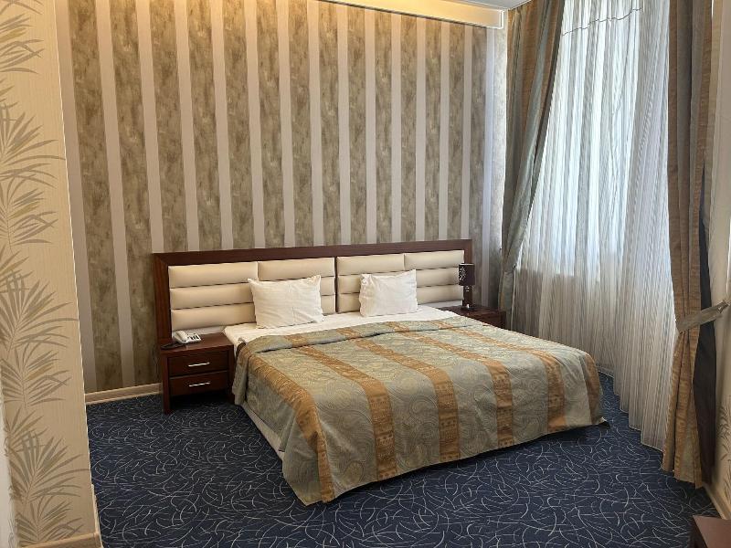 Aysberq Hotel — general view
