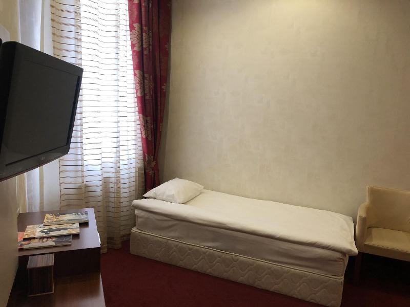 Aysberq Hotel image