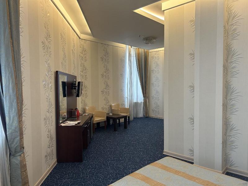 Aysberq Hotel image