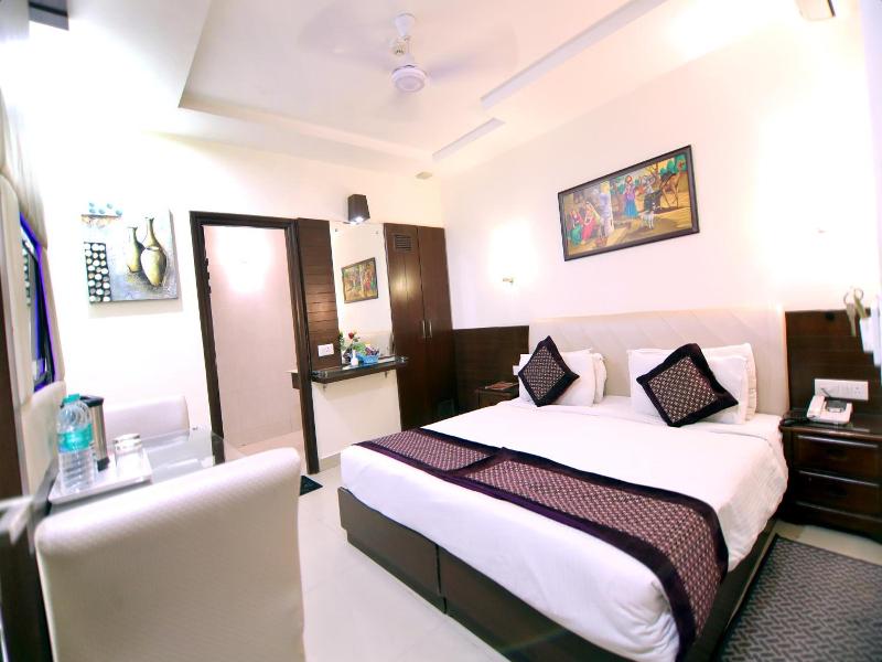 Hotel Taj Inn image