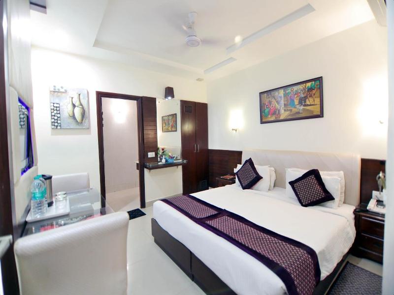 Hotel Taj Inn image