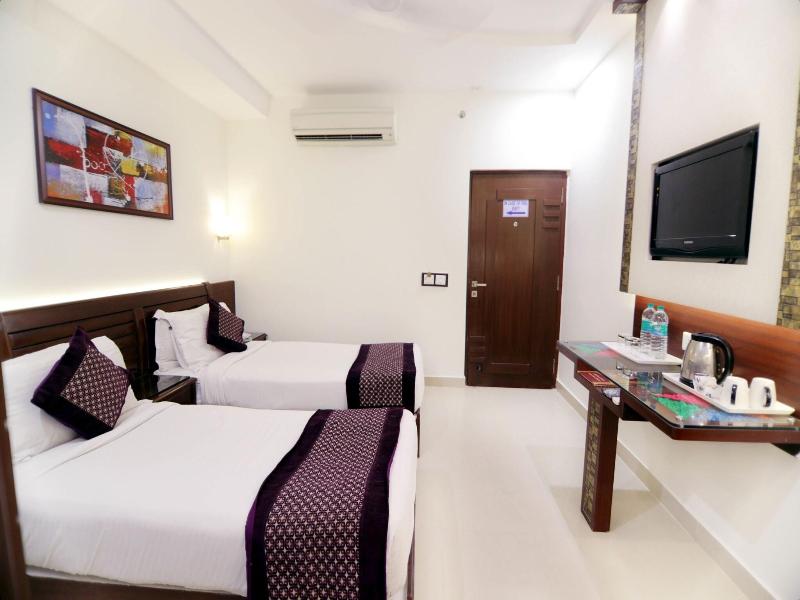 Hotel Taj Inn image