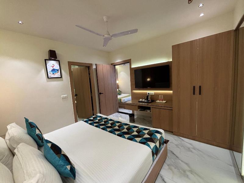 Hotel Taj Inn image