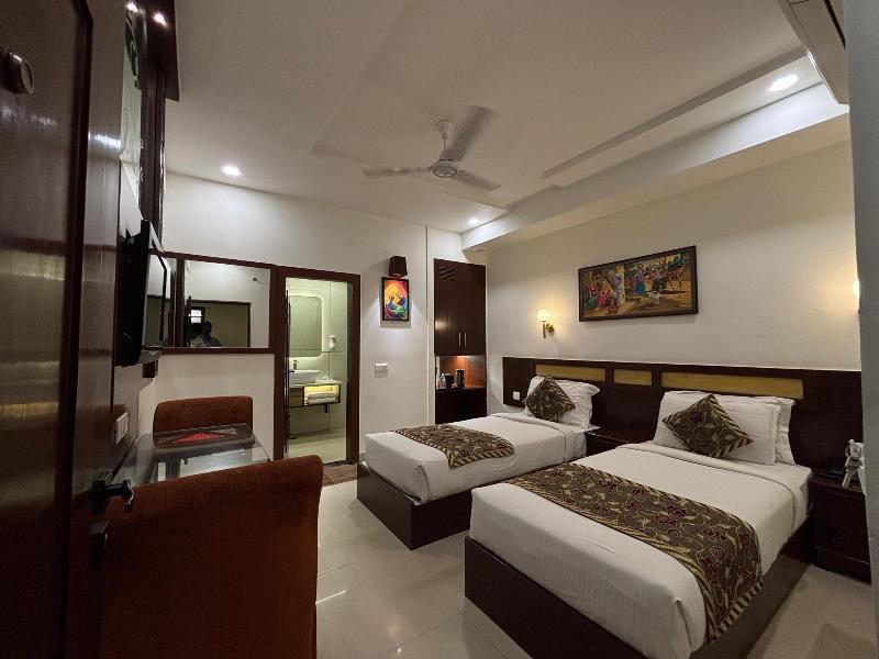 Hotel Taj Inn image