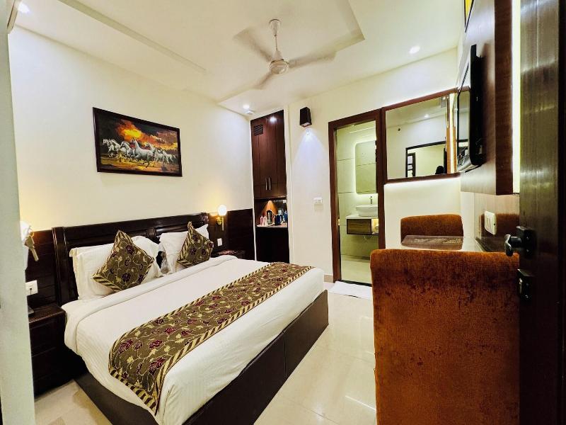Hotel Taj Inn image