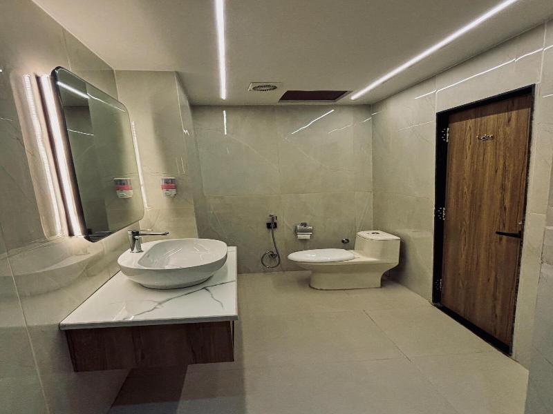 Hotel Taj Inn image