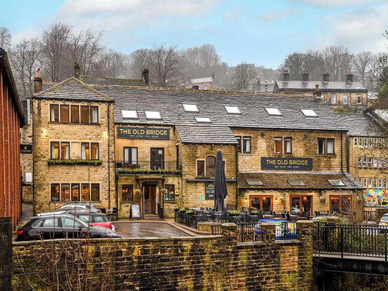 Old Bridge Hotel image