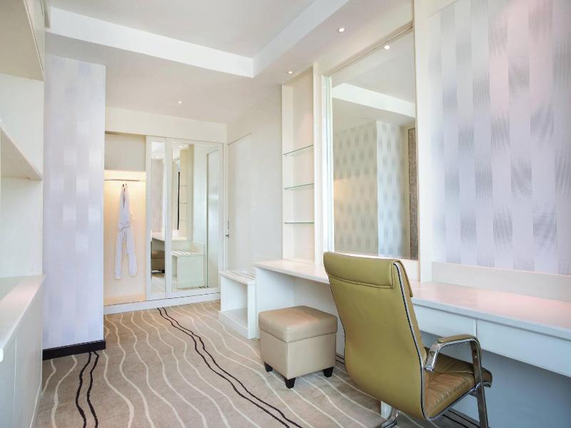 Four Points By Sheraton Medan image