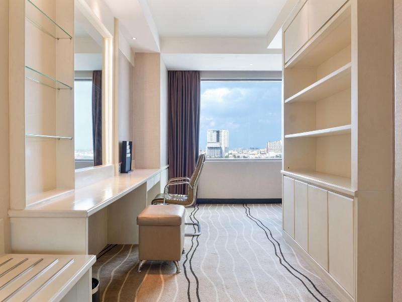 Four Points By Sheraton Medan image