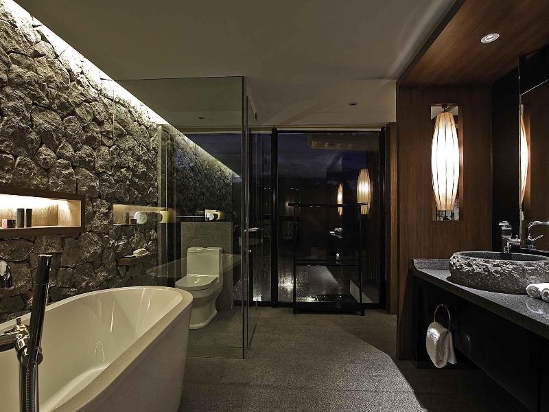 Pullman Lijiang Resort & Spa image