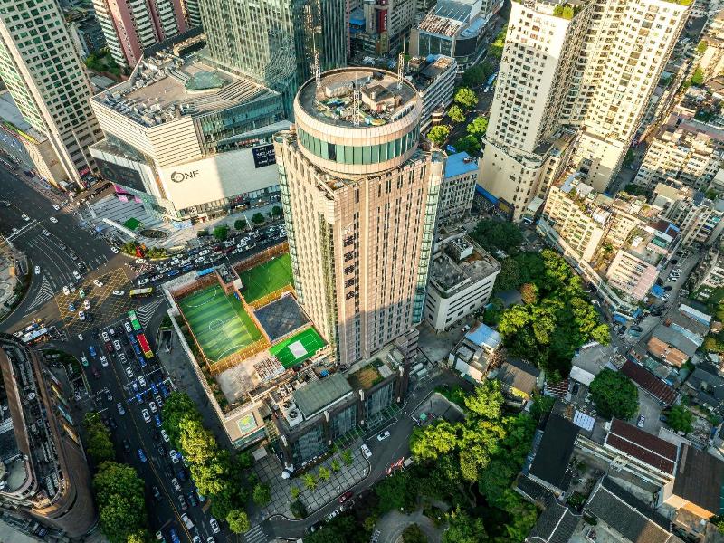 Novotel Guiyang Downtown image