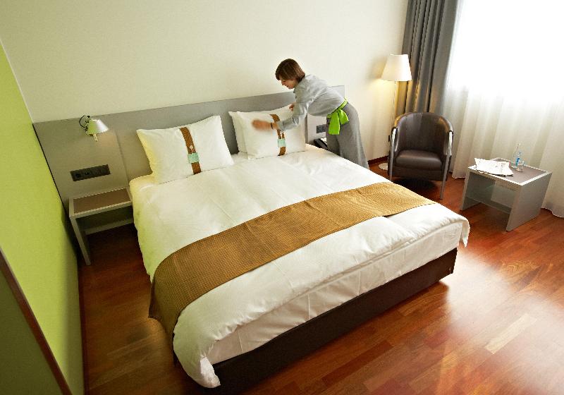 Holiday Inn Zurich Messe photo 22