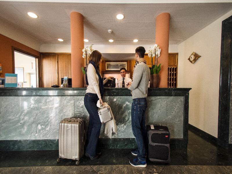 International Au Lac Historic Lakeside Hotel image