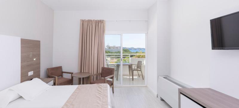 MAR HOTELS PAGUERA and SPA APARTMENTS image