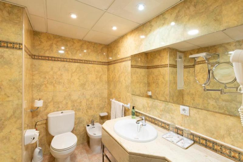 MAR HOTELS PAGUERA and SPA APARTMENTS image