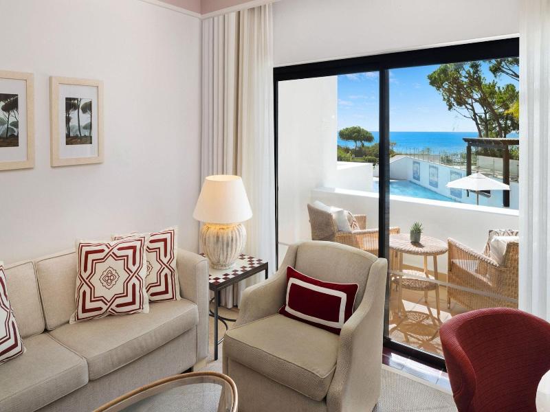 Pine Cliffs Resort image