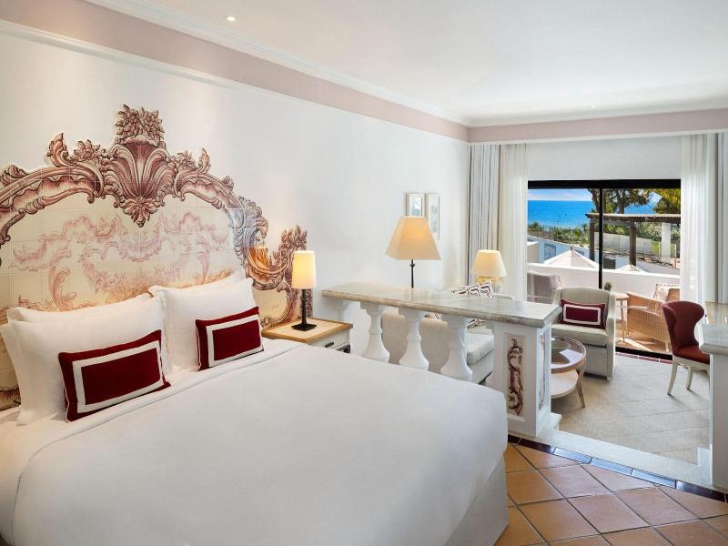 Pine Cliffs Resort image