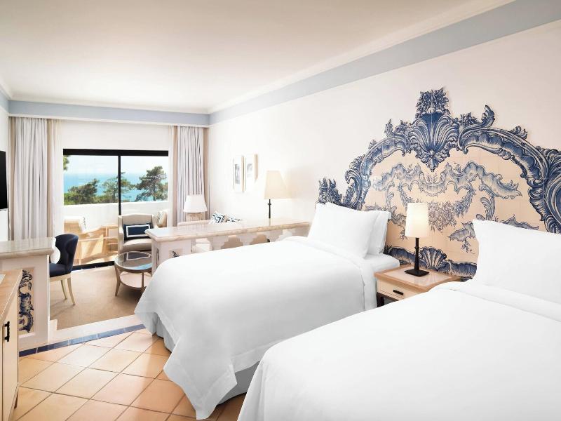 Pine Cliffs Resort image