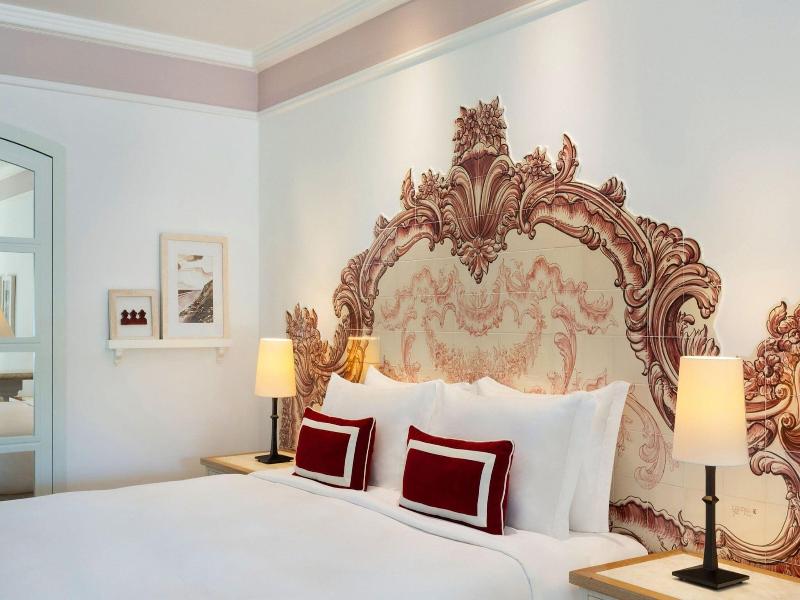 Pine Cliffs Resort image