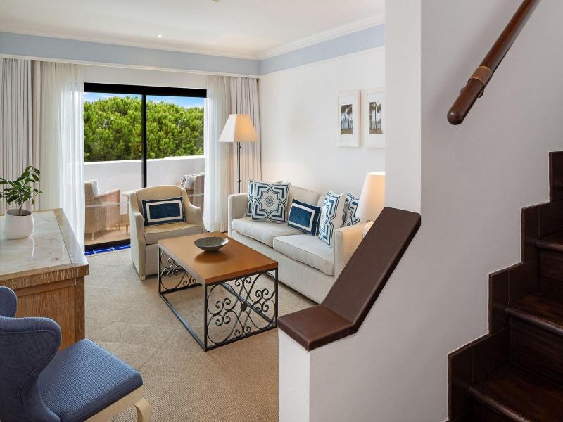Pine Cliffs Resort image
