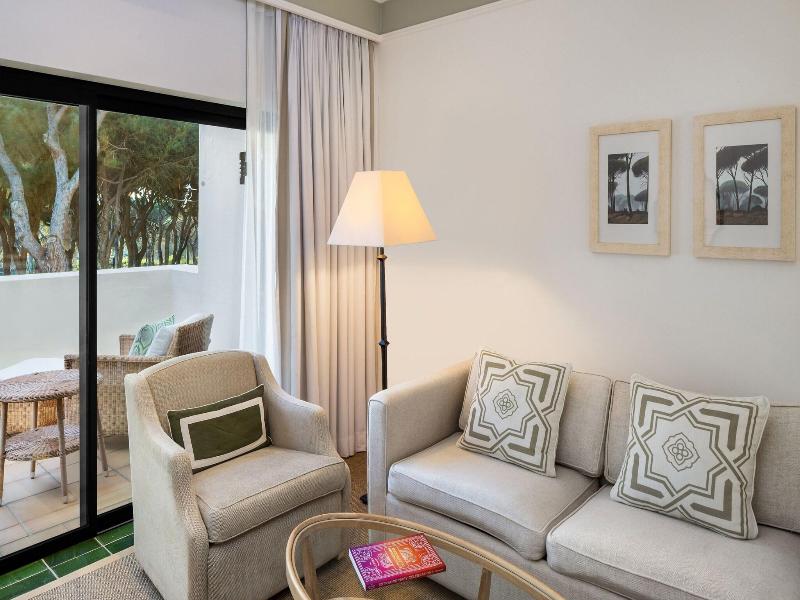 Pine Cliffs Resort image