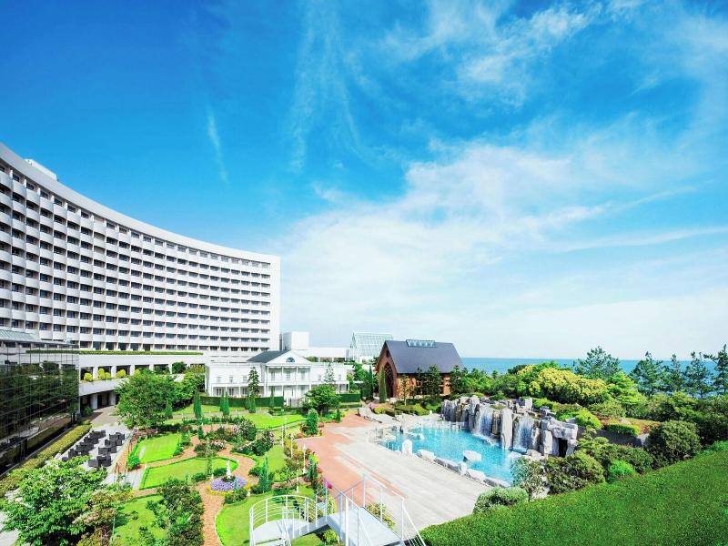 Sheraton Grande Tokyo Bay image