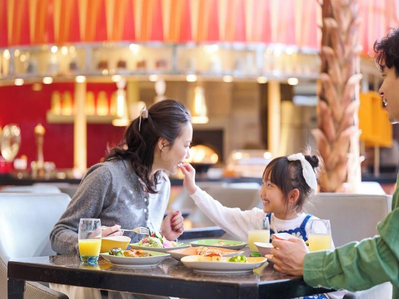 Sheraton Grande Tokyo Bay image