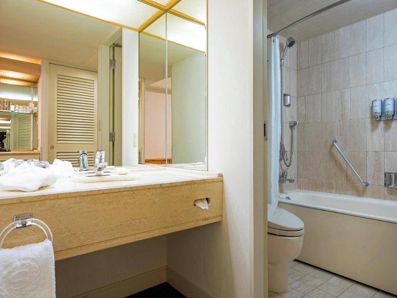 Sheraton Grande Tokyo Bay image
