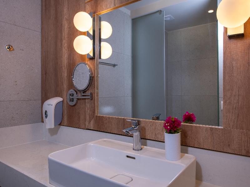 Kiani Beach Resort image