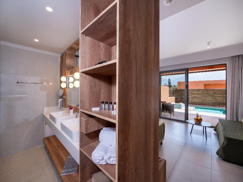 Kiani Beach Resort image