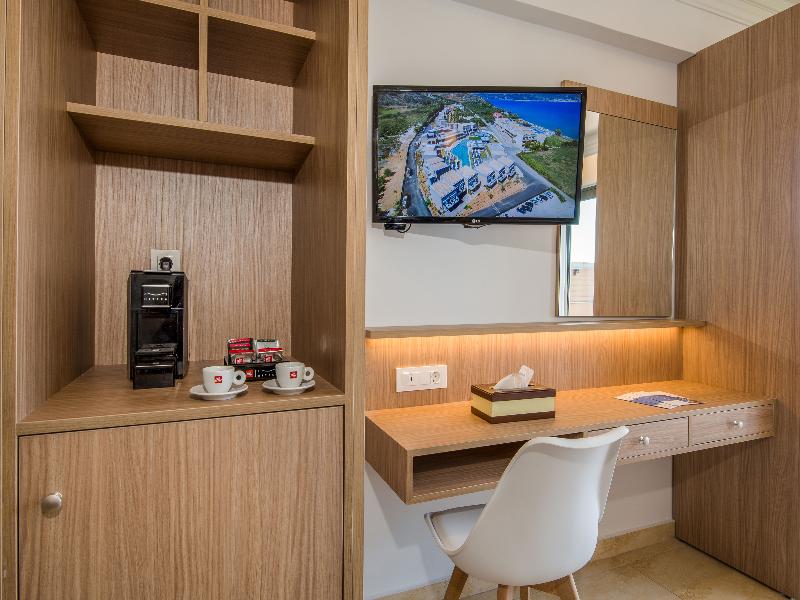 Kiani Beach Resort image