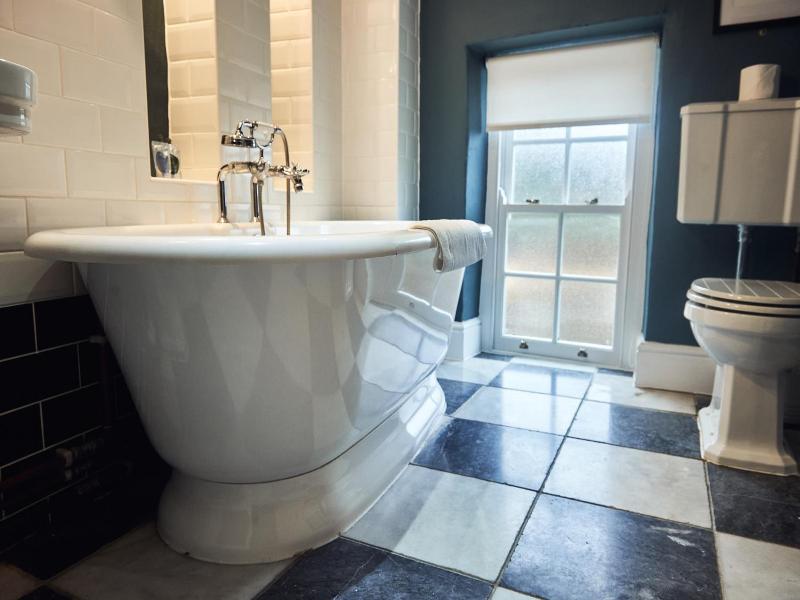 Browns Hotel - Laugharne image